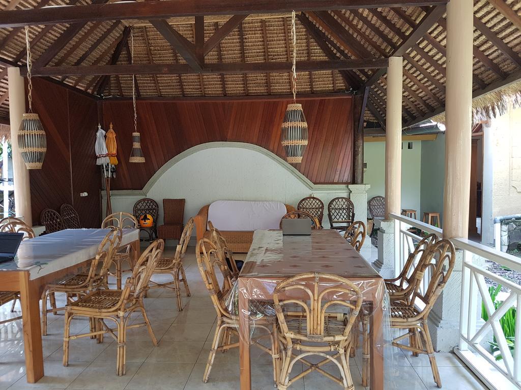Villa Bale Seni Матарам Экстерьер фото